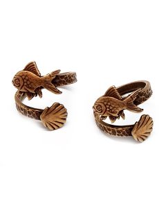 10895b-brass-adjustable-ring-with-fish-and-shell.jpg
