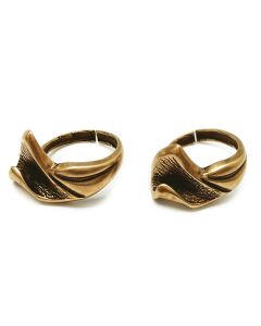 8781b-brass-adjustable-ring-with-flowers.jpg