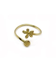 9864b-brass-adjustible-ring-with-flower-and-dot.jpg