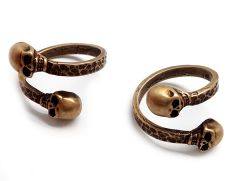 10896b-brass-adjustable-ring-with-2-skulls.jpg
