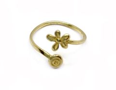 9864b-brass-adjustible-ring-with-flower-and-dot.jpg