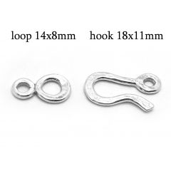5001-5002b-brass-hook-and-eye-clasp-hammered-loop-14x8mm-hook-18x11mm.jpg
