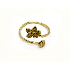 9863b-brass-adjustible-ring-with-flower-and-dot.jpg