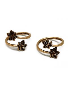 10885b-brass-adjustable-ring-with-maple-leaves.jpg