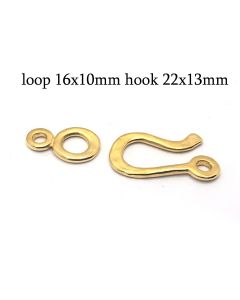 3954-3953p-pewter-hammered-hook-and-eye-locks-clasps-32x13mm.jpg